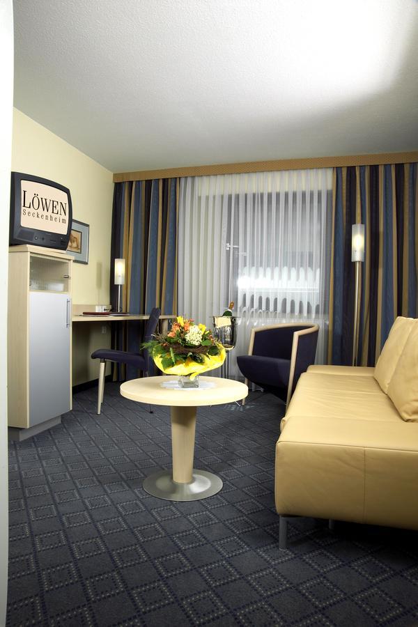Hotel Loewen-Seckenheim Mannheim Bagian luar foto
