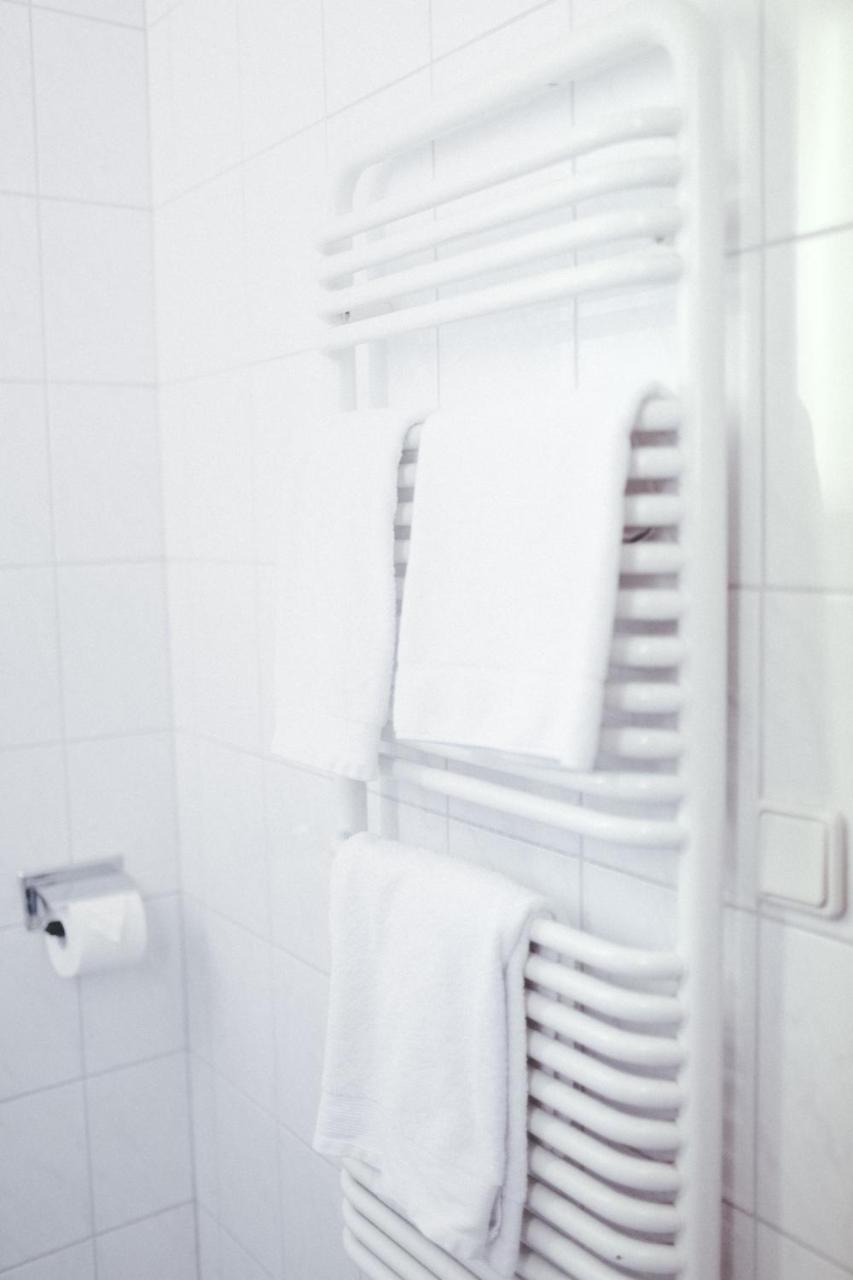 Hotel Loewen-Seckenheim Mannheim Bagian luar foto